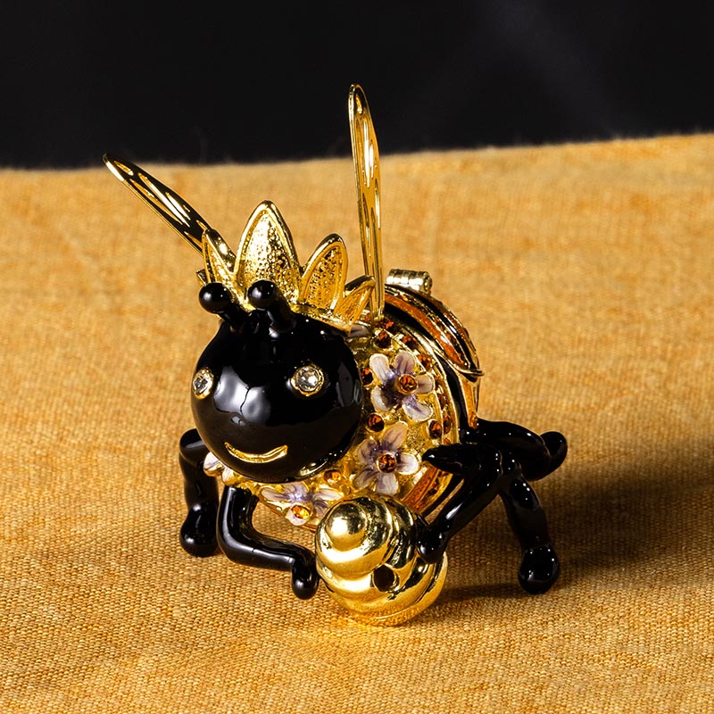 Queen Bee Decorative Box - Cracker Barrel