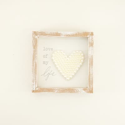 Pearl Heart Box Sign
