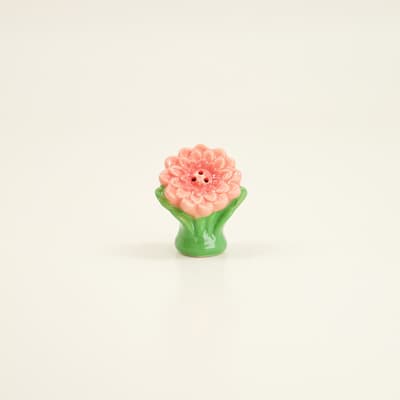 Dahlia Mini Pepper Shaker