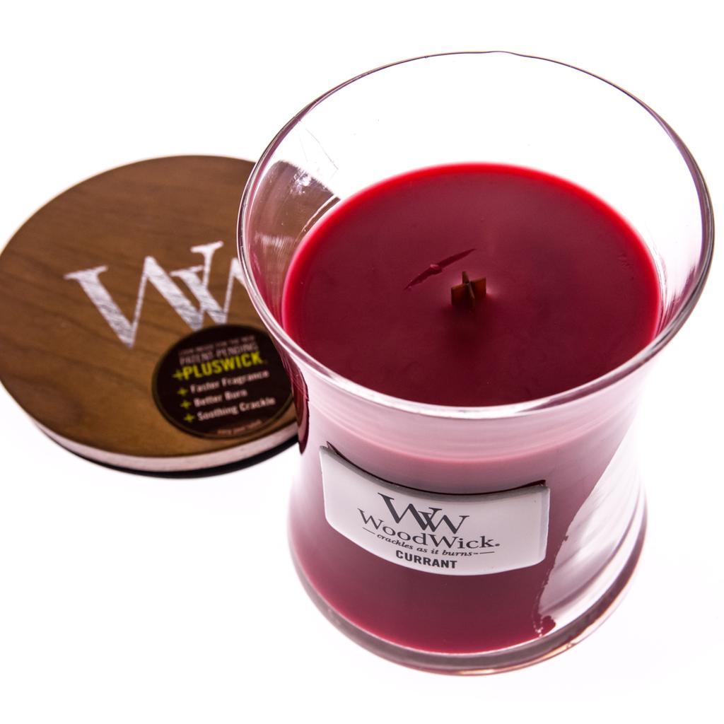 WoodWick Currant Medium Candle - Cracker Barrel