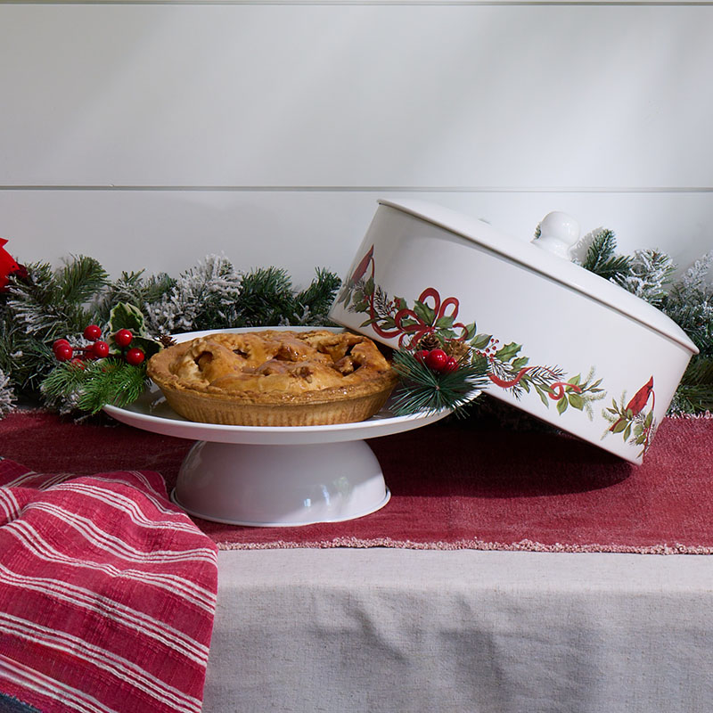 Shop Holiday Dinnerware