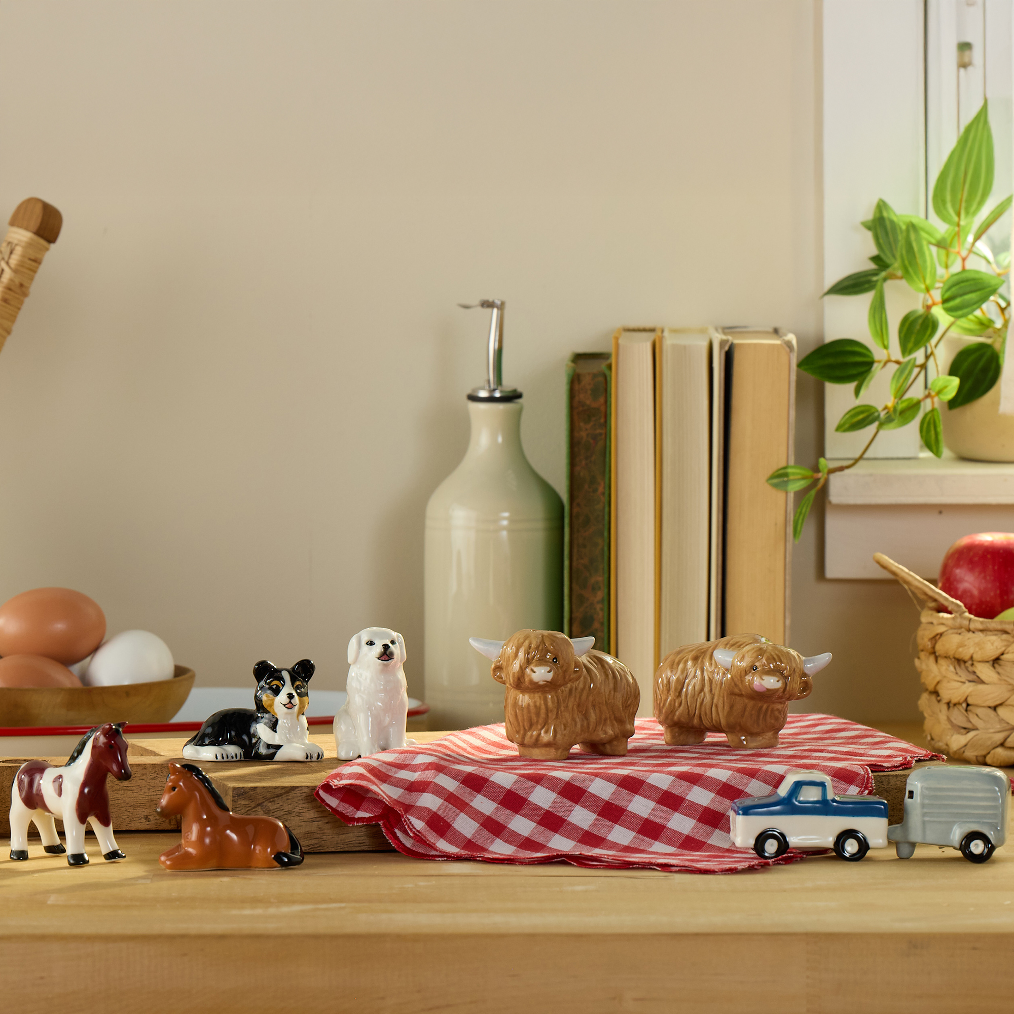 Cracker Barrel Kitchen and Dining