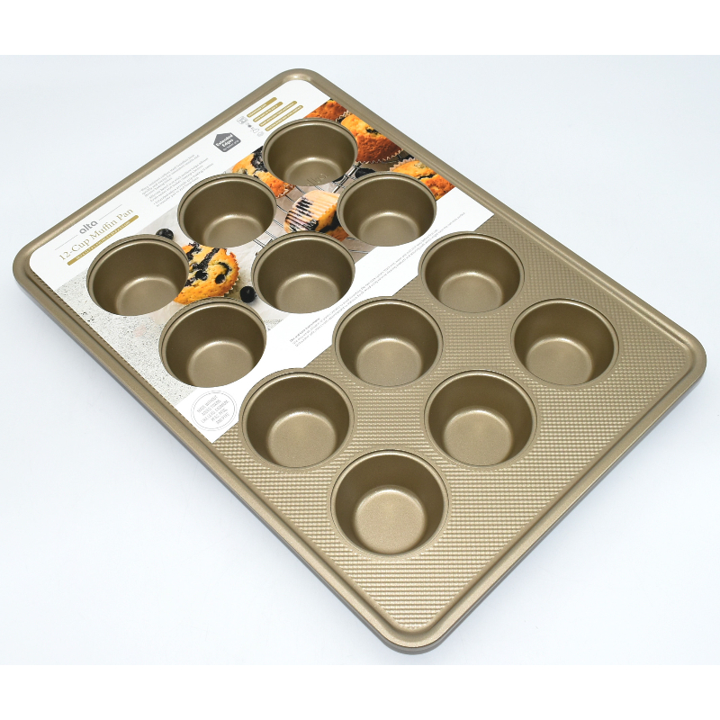 ALTA 12 CUP MUFFIN TIN in Gold