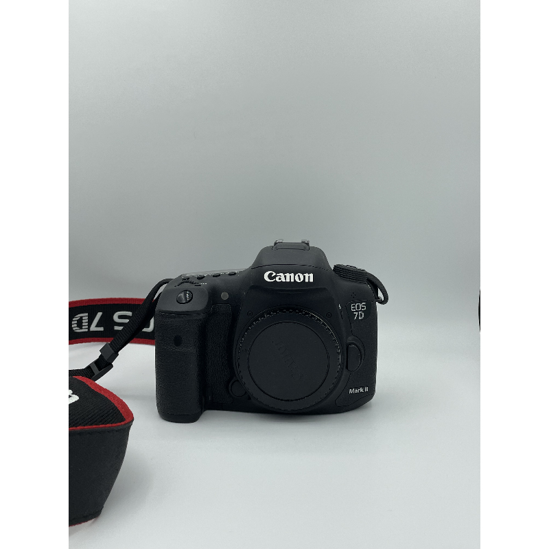 Canon EOS 7D Mark II DSLR Camera Body Only Black 6/10