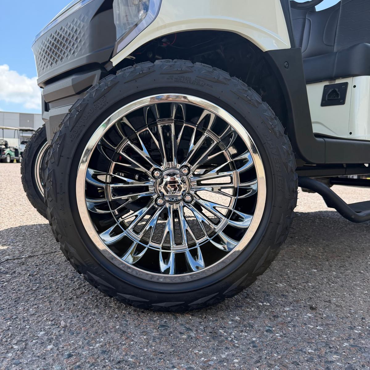 15&Prime; GTW&reg; Viper Gloss Black Ultra-Wide Wheel