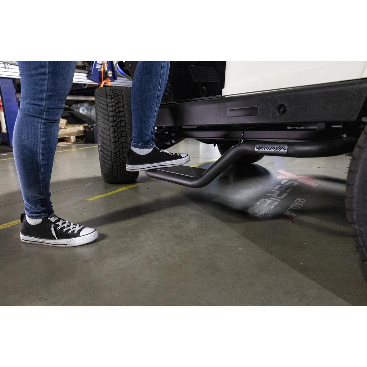 MadJax&reg; Recon Step Bar with Side Step