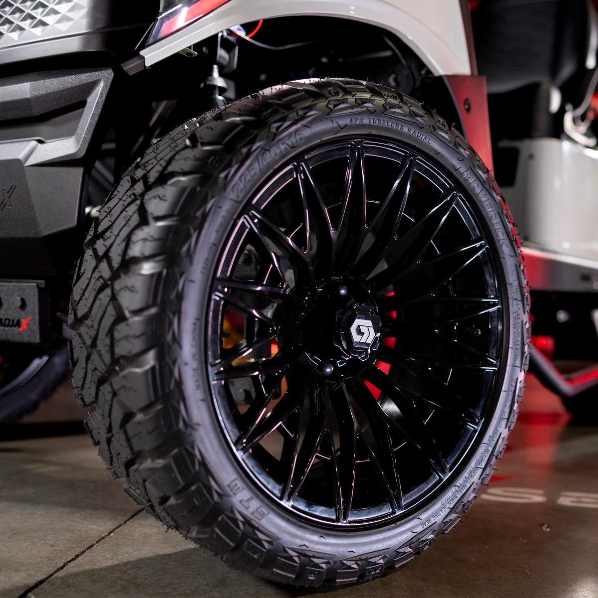 GTW&reg; Maverick Steel Belted Radial Hybrid Tire - 225/40-R16
