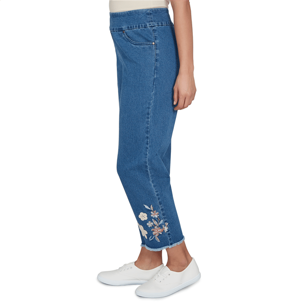 Womens Alfred Dunner Camden Market Floral Applique Pull On Jeans
