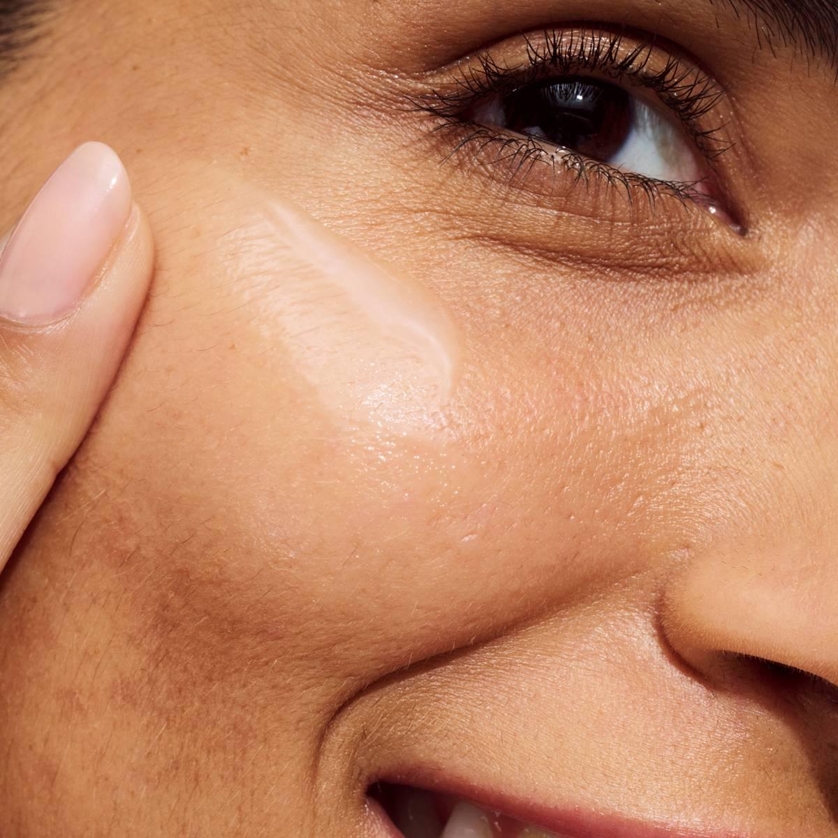 Clinique Even Better Clinical™ Vitamin C Dark Spot Clearing Serum