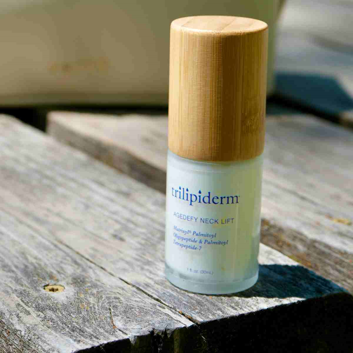 Trilipiderm® AgeDefy Neck Lift