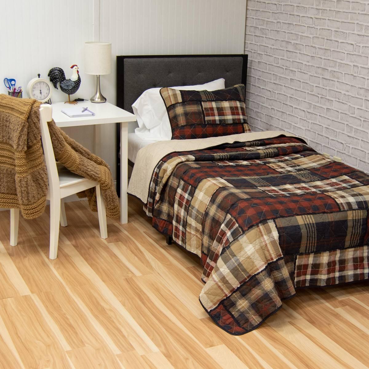 Donna Sharp Your Lifestyle LJ Plaid Reversible Quilt Set