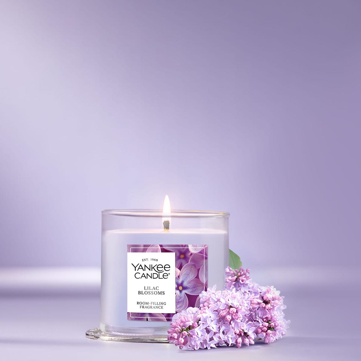Yankee Candle® Signature Lilac Blossoms™ Small Tumbler Candle