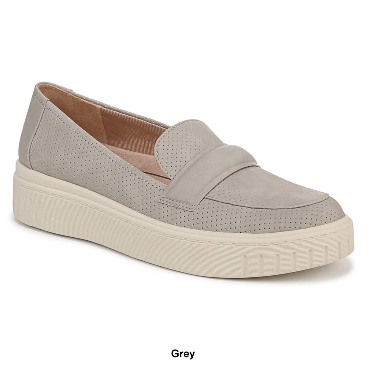 Womens LifeStride Genevachop Round Toe Loafers