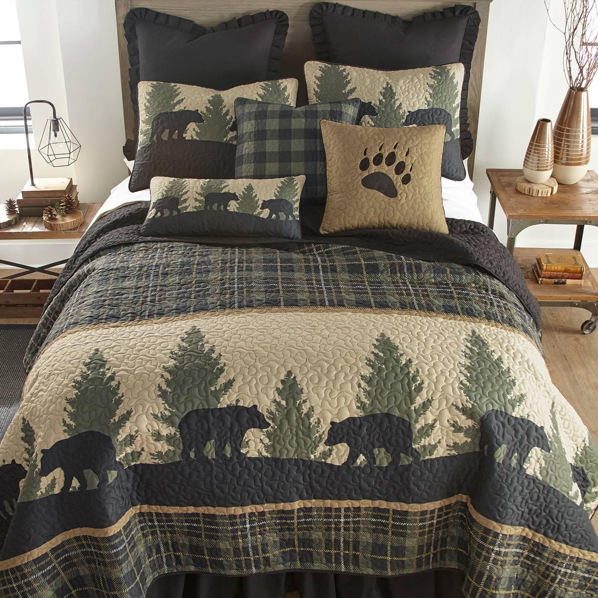 Donna Sharp Bear Walk Plaid Quilt