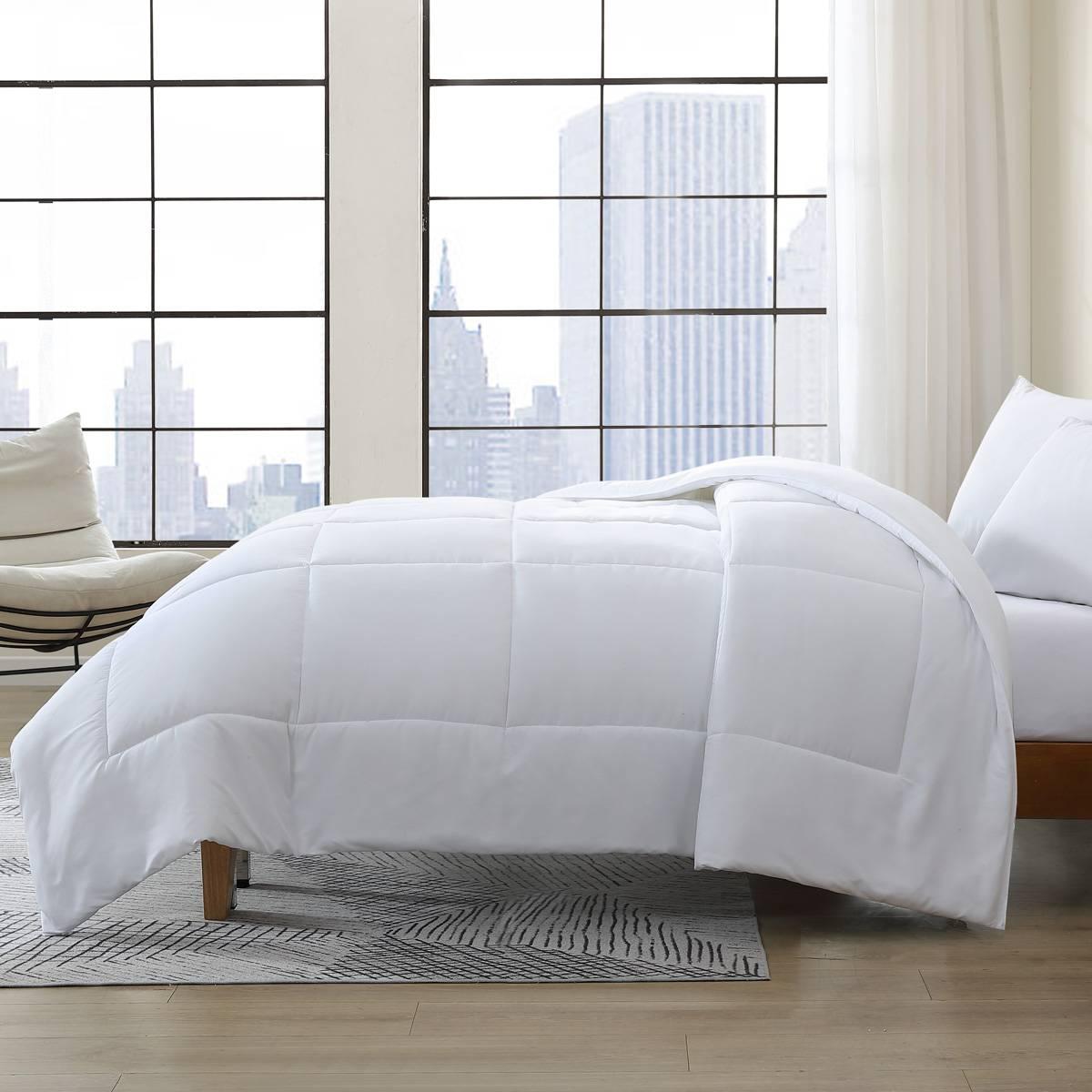 Swift Home All Season Down Alternative Comforter