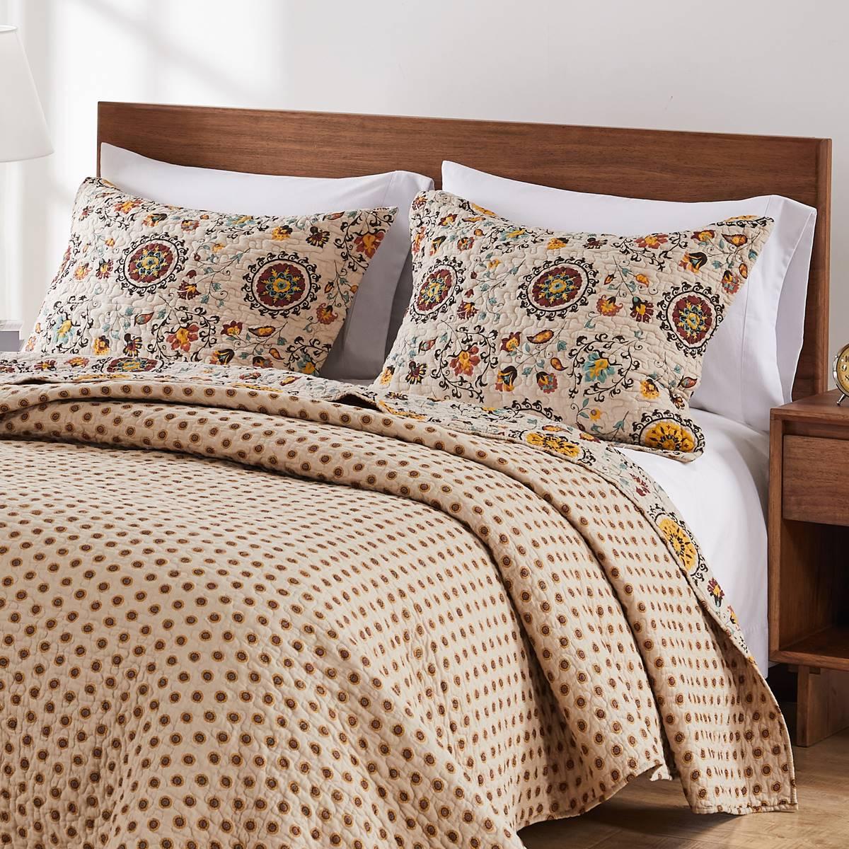 Greenland Home Fashions™ Andorra Paisley Quilt Set w/ Pillows