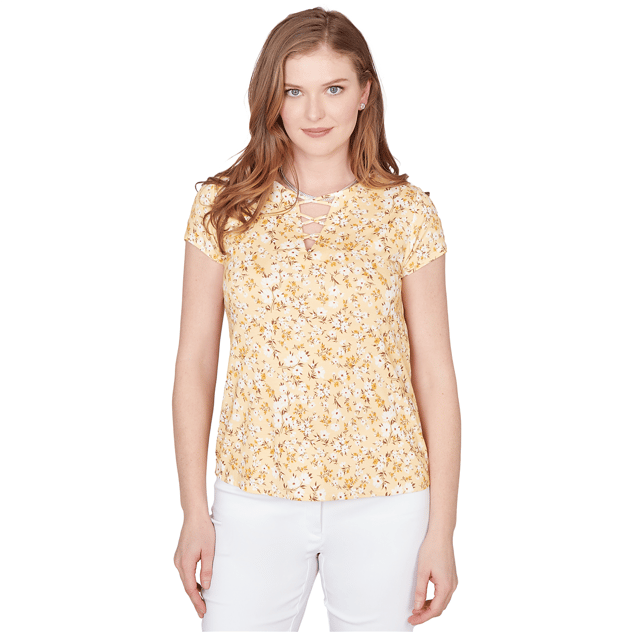Petite Emaline Key Items Short Sleeve Ditsy Floral Blouse