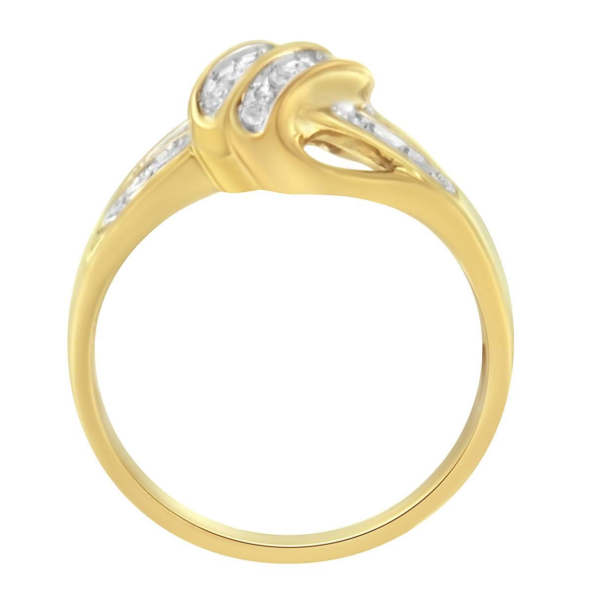 Loveblooms™ Yellow Gold 1/4ctw. Diamond Bypass Ring