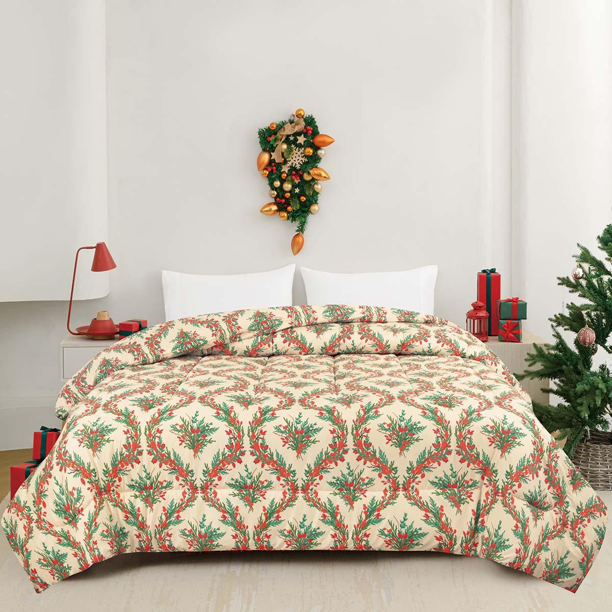 Ashley Cooper(tm) Winterberry Down Alternative Comforter