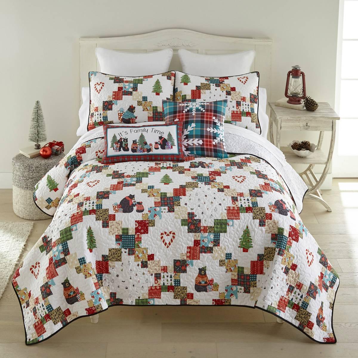 Your Lifestyle Holiday Love 3pc. Quilt Set