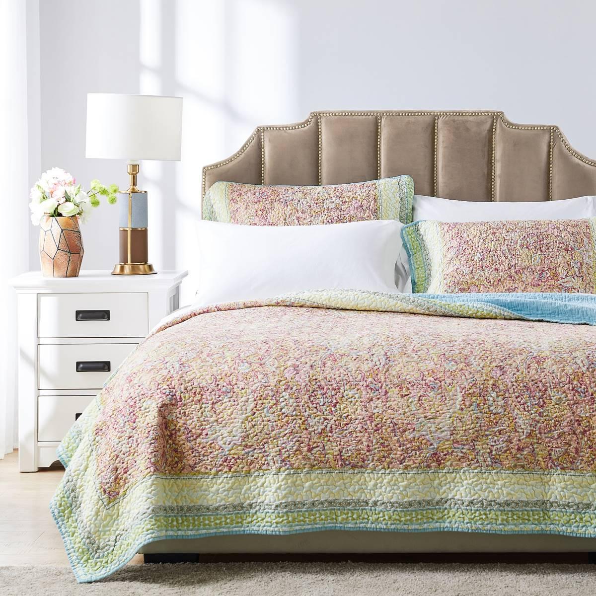 Greenland Home Fashions(tm) Palisades Contemporary Floral Quilt Set