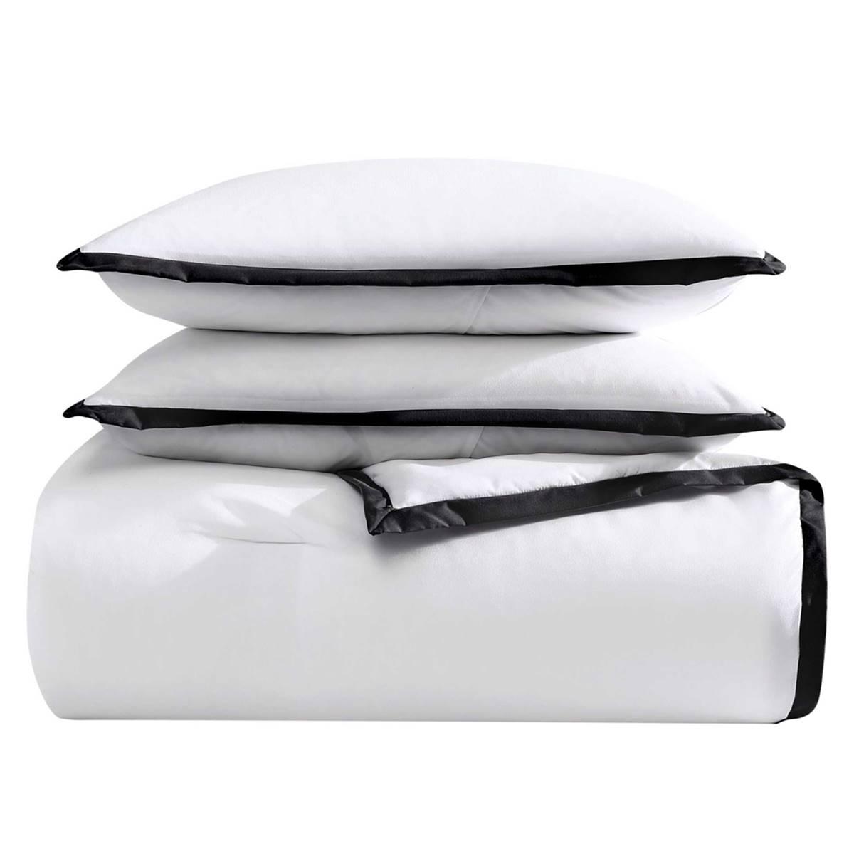 Betsey Johnson 4pc. Signature Hotel Comforter Set