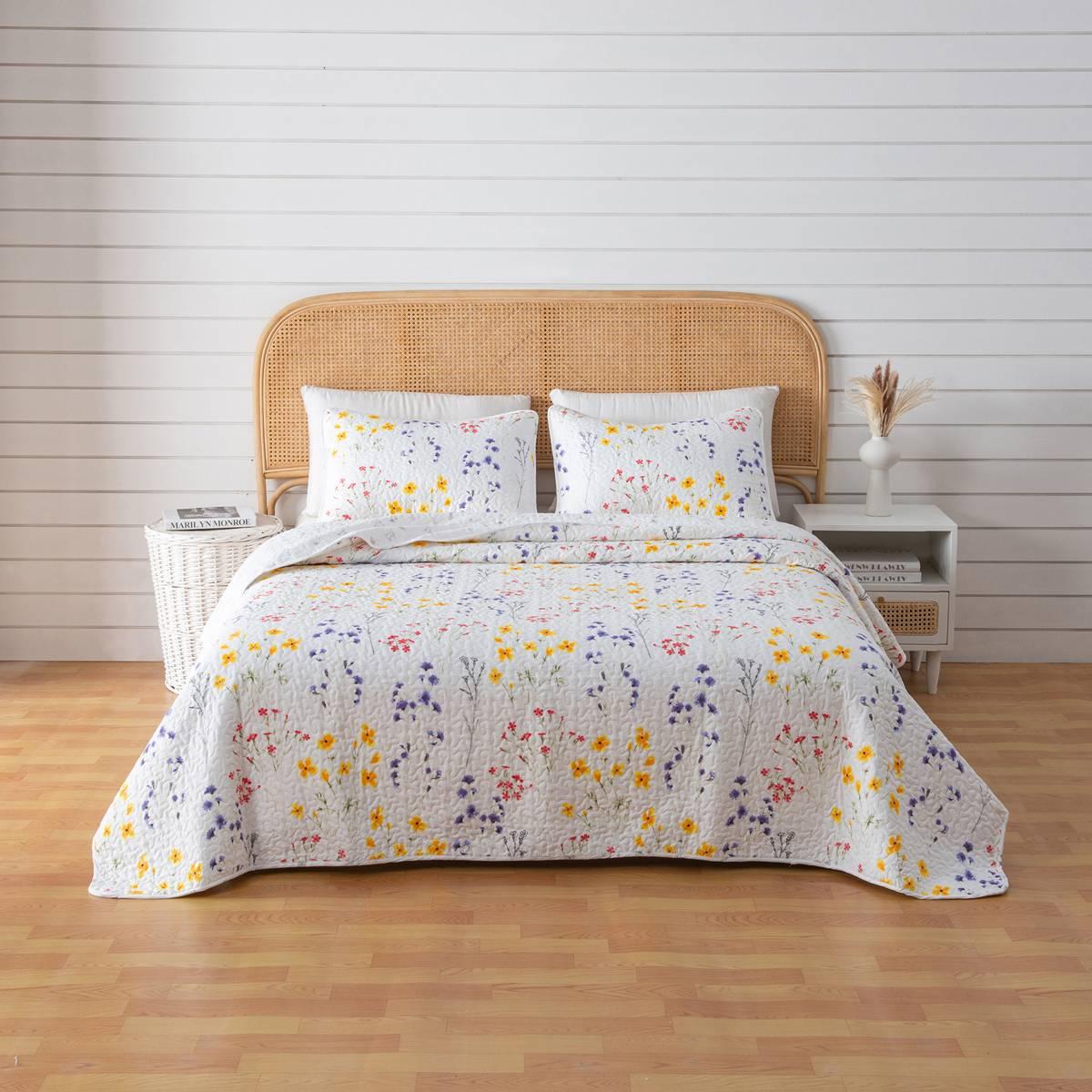 FreshFolds Marianne 3pc. Reversible Colorful Floral Quilt Set