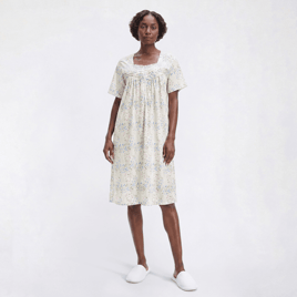Womens Elegant Dreams Short Sleeve Floral Nightgown