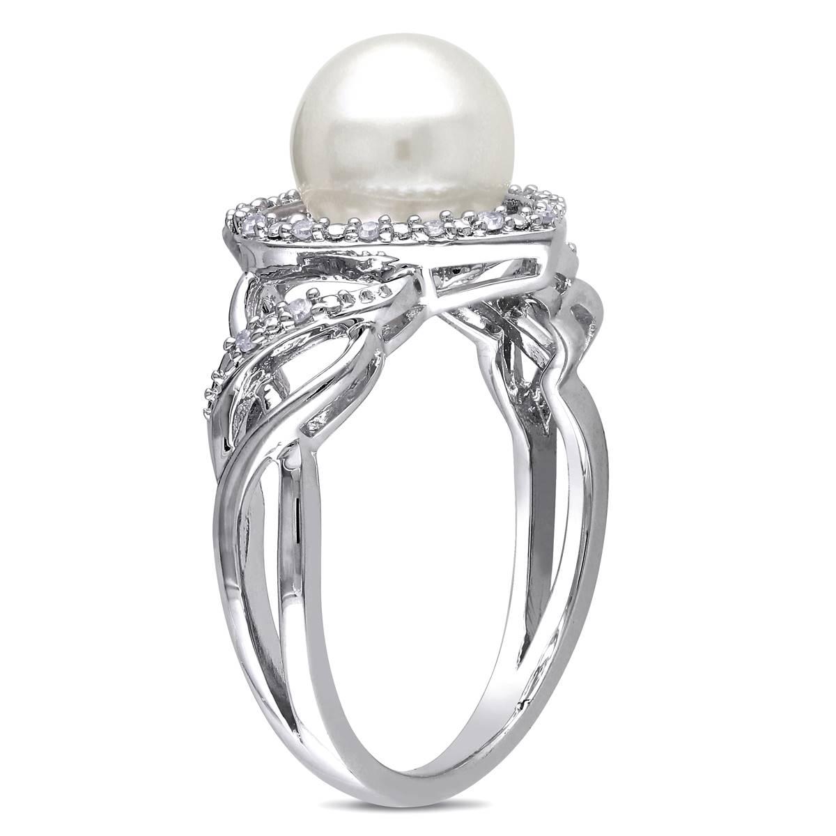 Gemstone Classics™ 1/10ct. Freshwater Cultured Pearl Ring