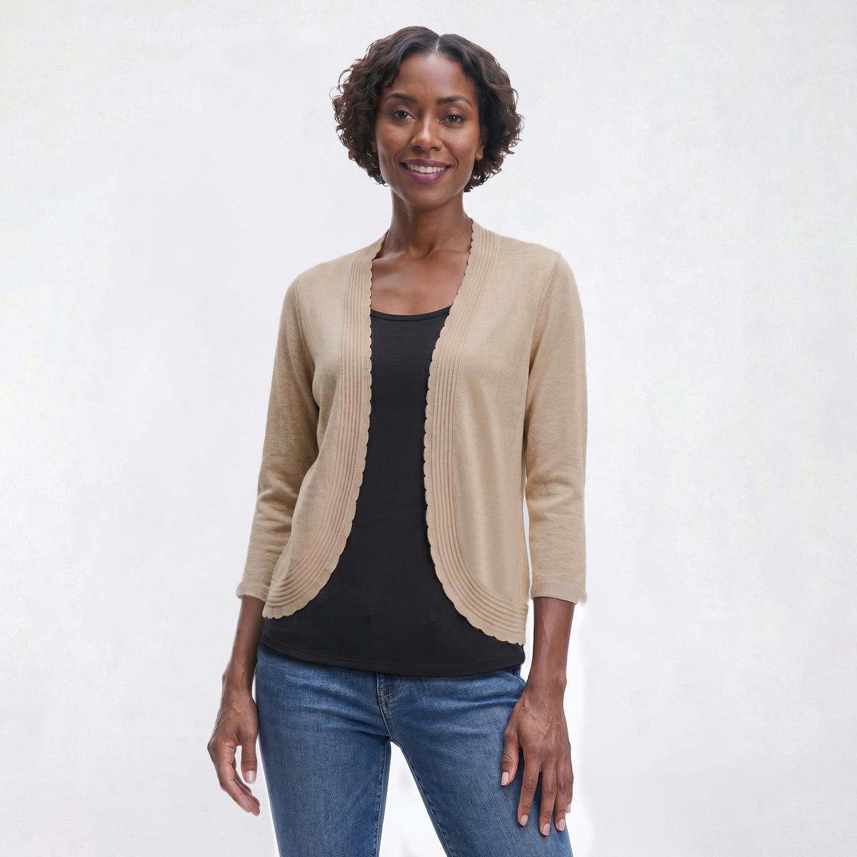 Womens 89th & Madison 3/4 Sleeve Scallop Edges Round Hem Shrug