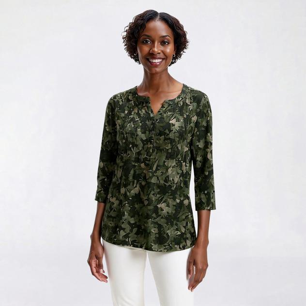 Petite Napa Valley 3/4 Sleeve Floral Pleat Knit Henley Blouse