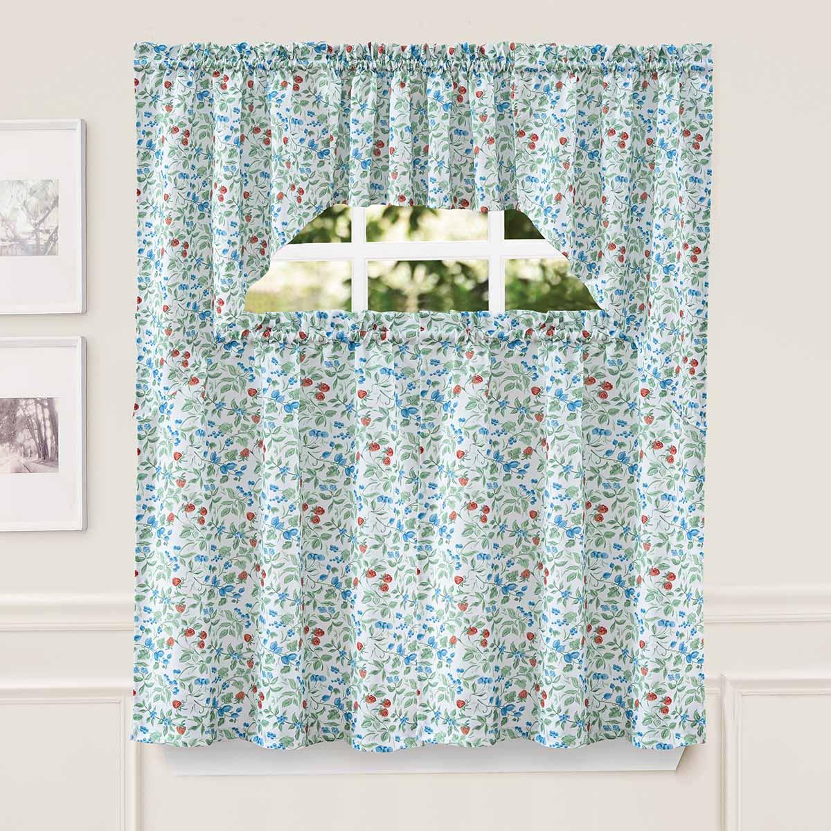 Laura Ashley(R) Cambrian Strawberry Swag