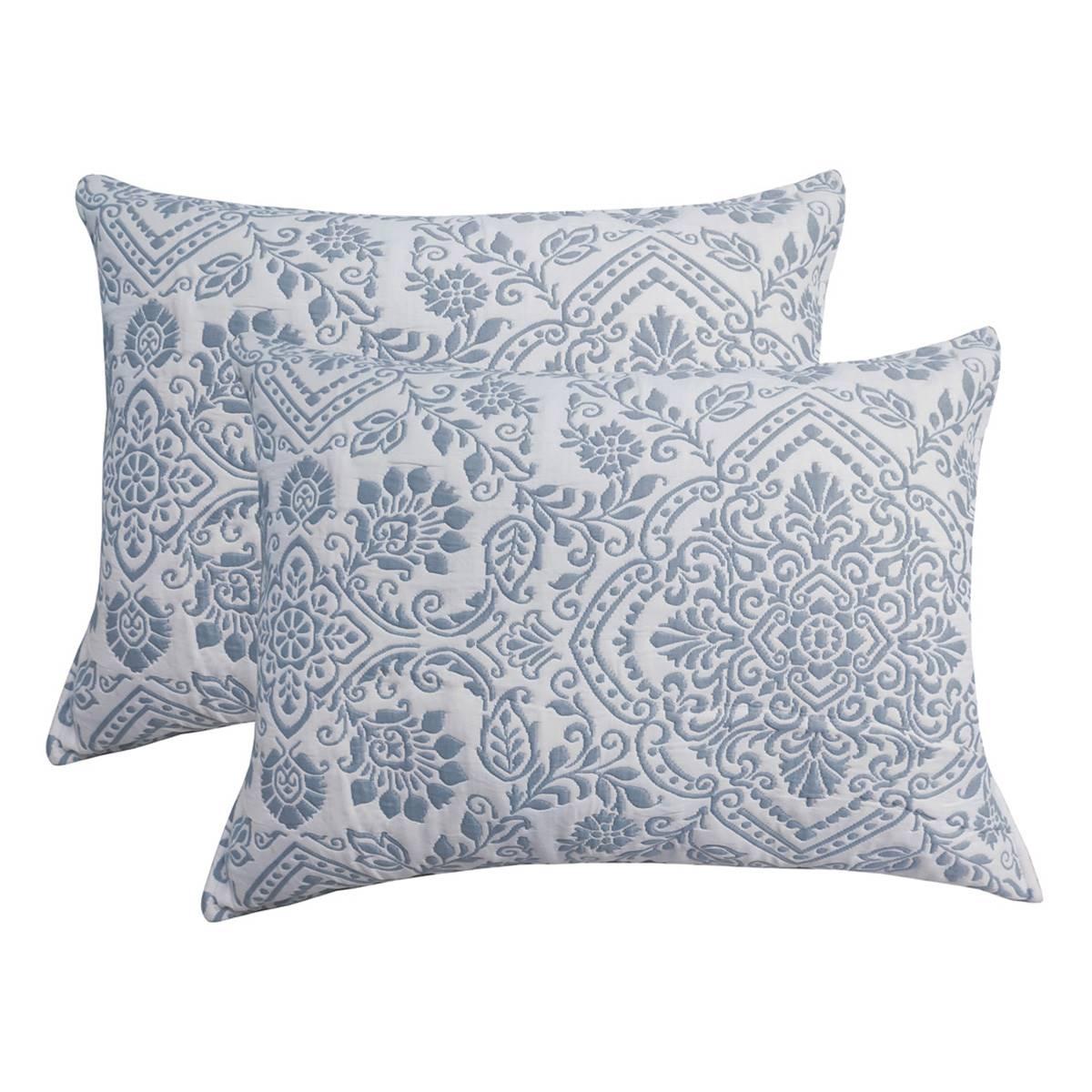 Cedar Court Deena Soft Jacquard Reversible Quilt Set