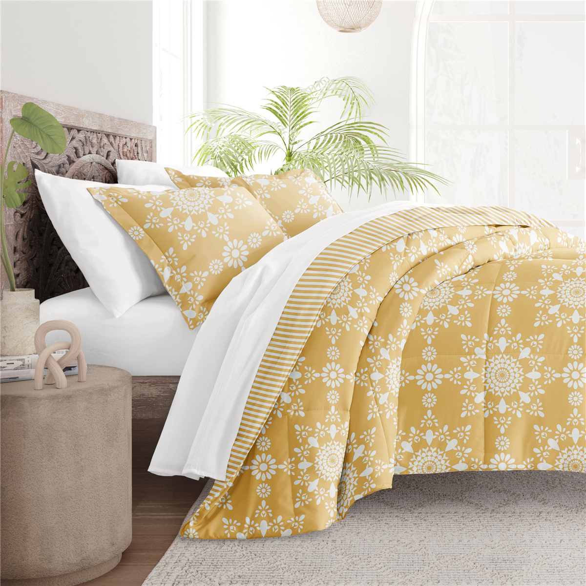 Soft Essentials Daisy Medallion Reversible Comforter Set