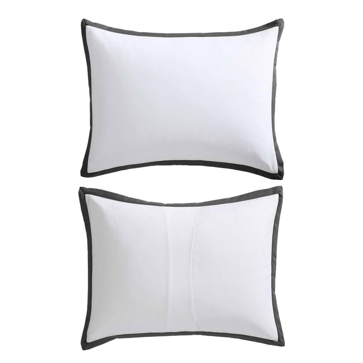 Betsey Johnson 4pc. Signature Hotel Comforter Set