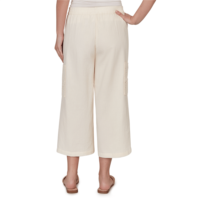 Womens Ruby Rd. Renaissance Romance Pull On Cargo Capris