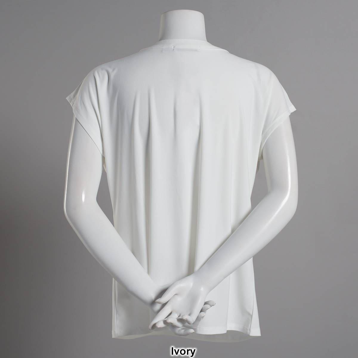 Womens Notations Short Sleeve Grommet Neck Solid Knit Shell Top