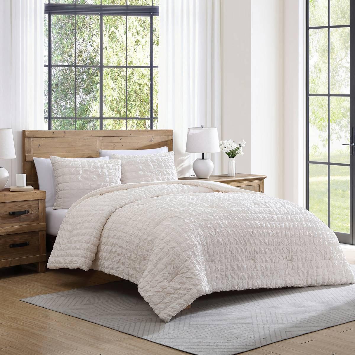 Tahari Home Luca Seersucker Grid Cotton-Rich 3pc. Comforter Set