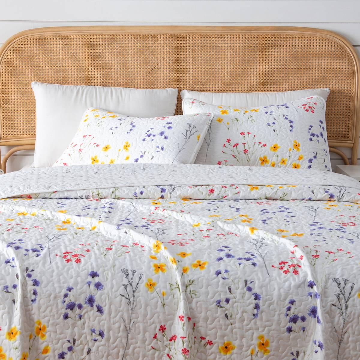 FreshFolds Marianne 3pc. Reversible Colorful Floral Quilt Set