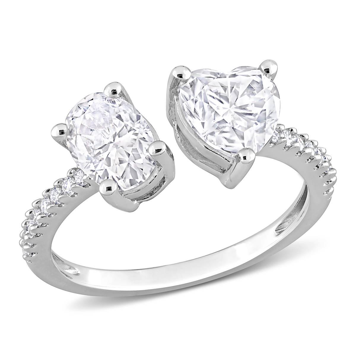 Gemstone Classics(tm) Sterling Silver Moissanite Ring