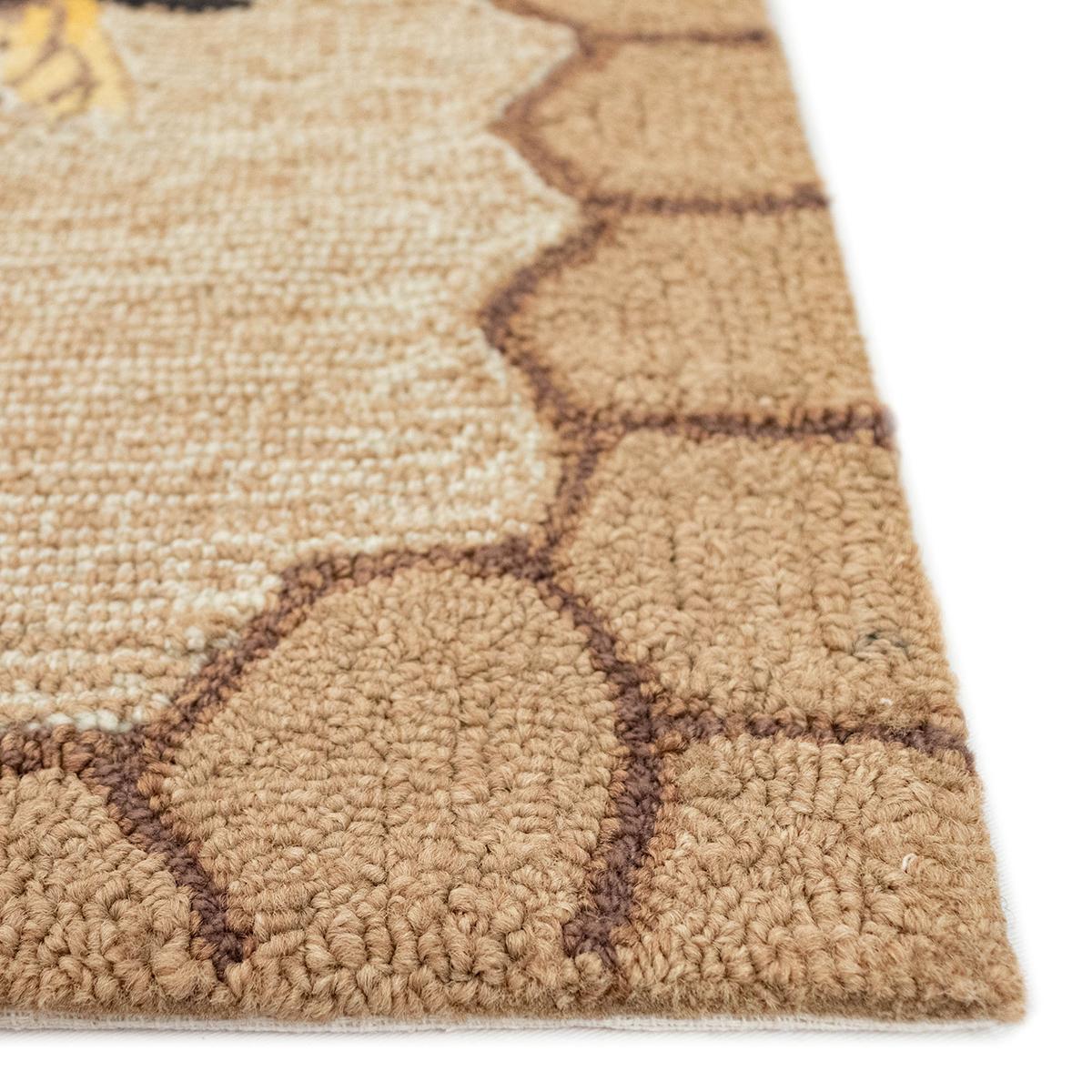 Liora Manne Frontporch Honeycomb Bee Indoor/Outdoor Accent Rug