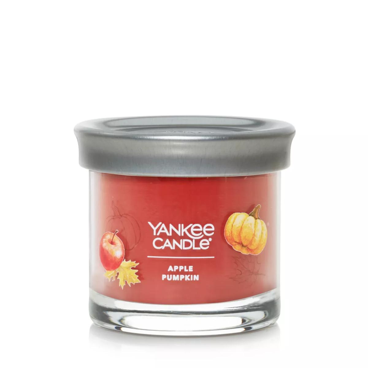 Yankee Candle(R) Signature Small Apple Pumpkin Tumbler Candle
