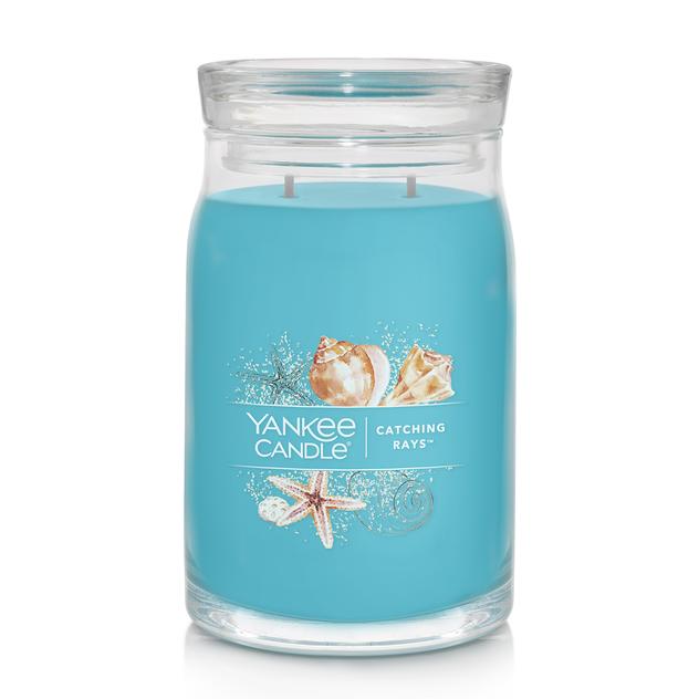 Yankee Candle® Signature 20oz. Catching Rays™ Tumbler Candle