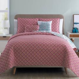 VCNY Home Windsor Reversible Medallion Multicolor Quilt Set