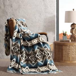 Wrangler Jericho Plush Reversible Throw