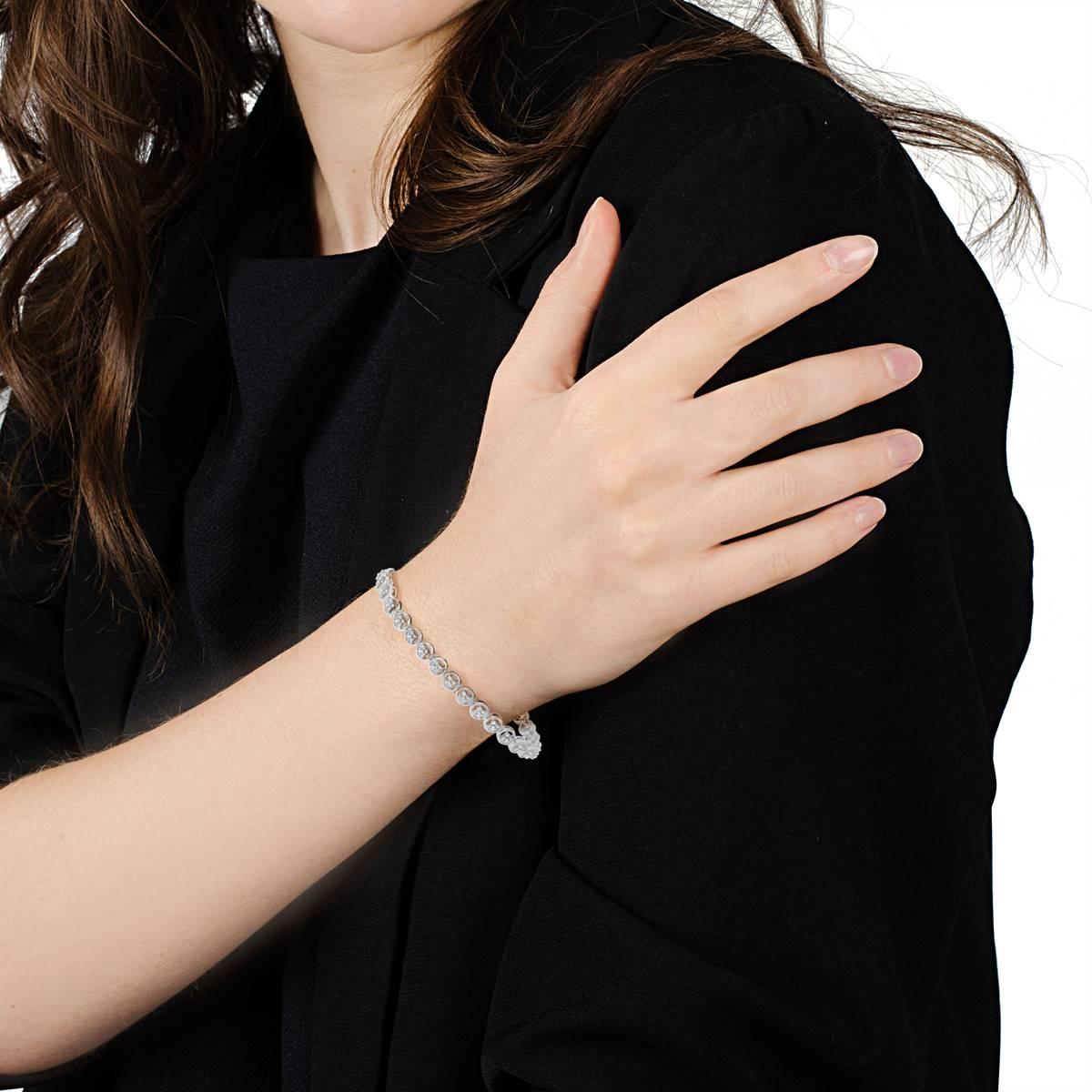 Diamond Classics™ 1/4ctw. Diamond Circle Frame Tennis Bracelet