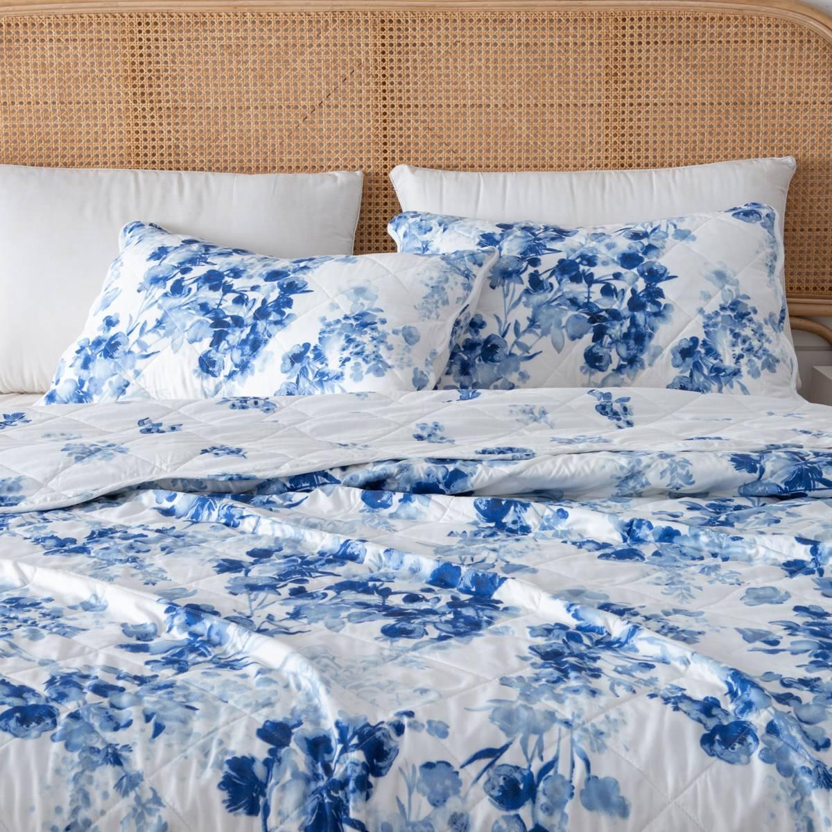 FreshFolds Indira 3pc. Reversible Floral Bordered Quilt Set