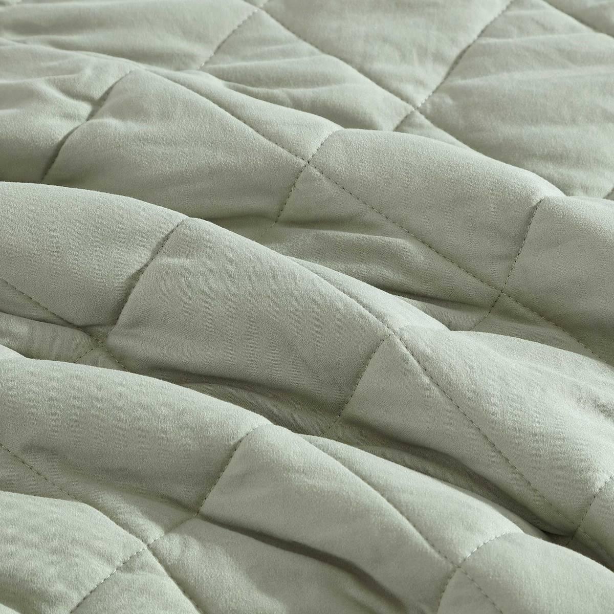 Eddie Bauer Classic Soft Solid Microfiber Blanket