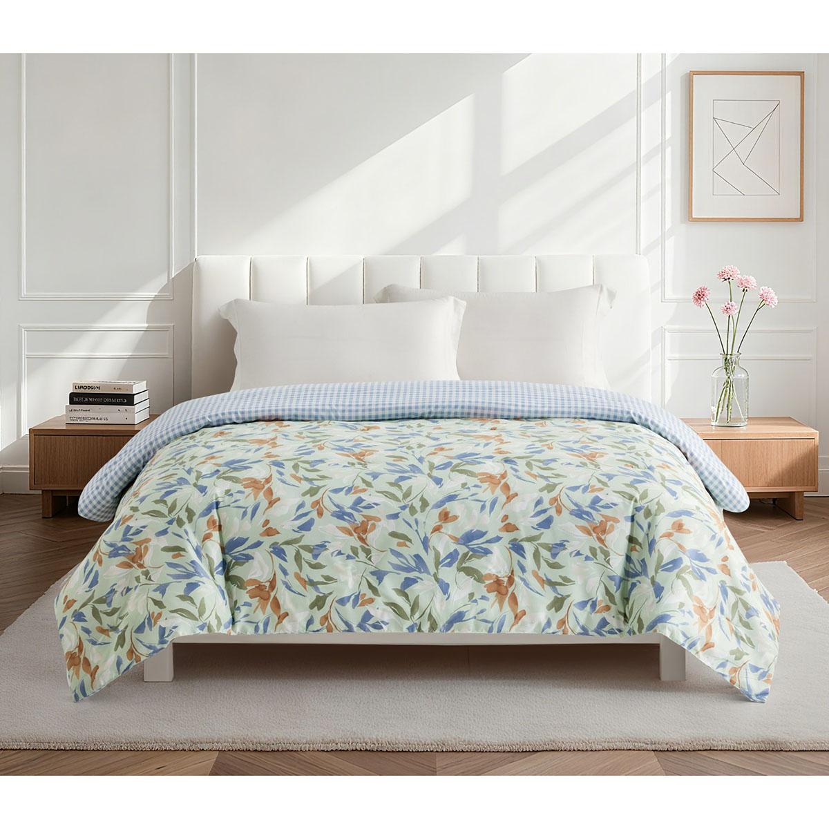 Ashley Cooper(tm) Whispering Vine Print Comforter