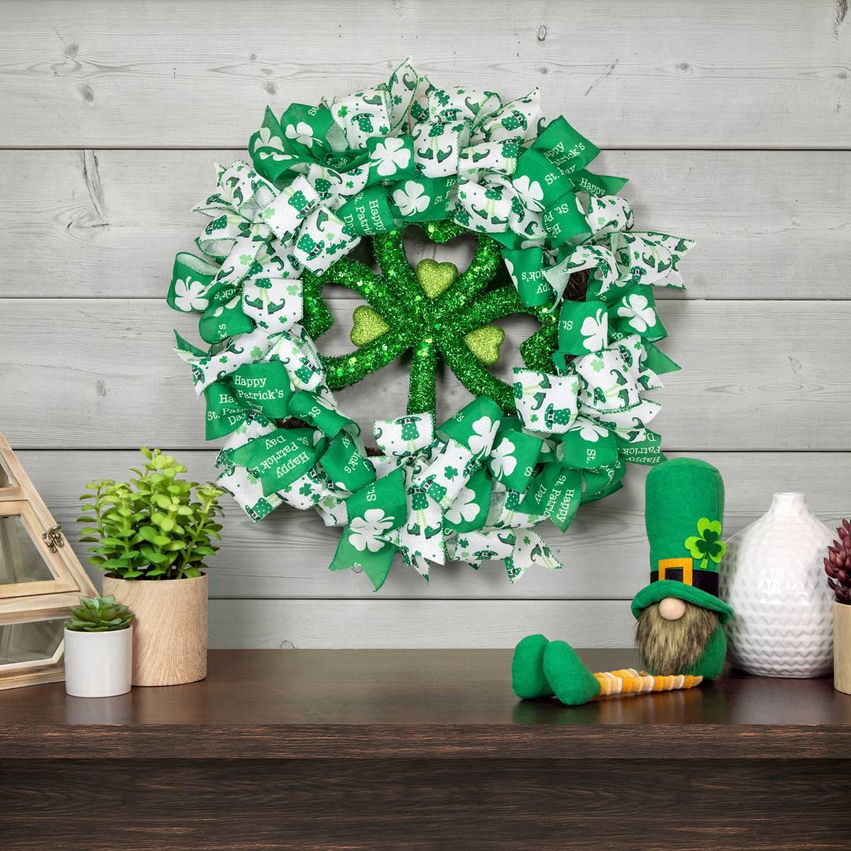Northlight Seasonal Ribbons & Shamrocks St. Patrick''s Day Wreath